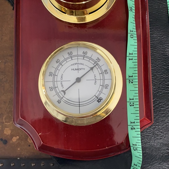. Vintage Wood Wall Barometer - Weather Station Barometer Hygrometer Thermometer - Picture 3 of 6